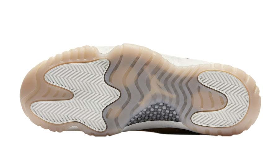 Wmns Jordan 11 Retro Low 'Rose Gold'
