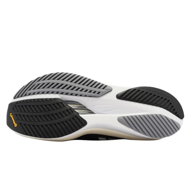 Adizero Boston 11 'Black Carbon'