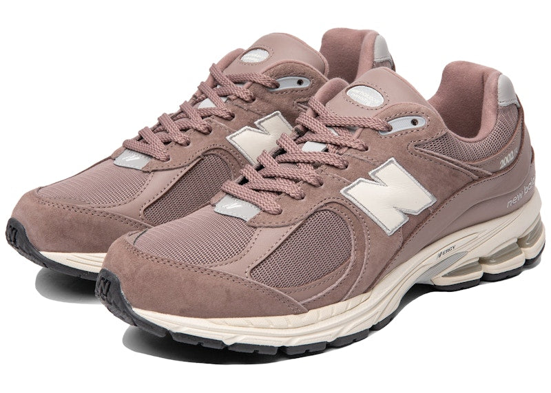 New Balance 2002R Latte Sea Salt
