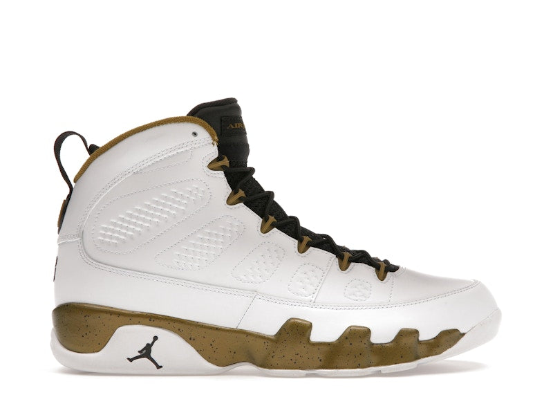Jordan 9 Retro Statue