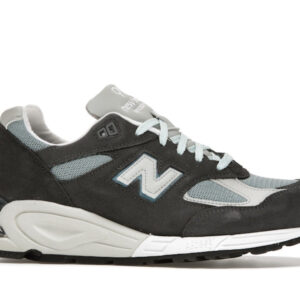 New Balance 990v2 Kith Steel Blue - Image 2