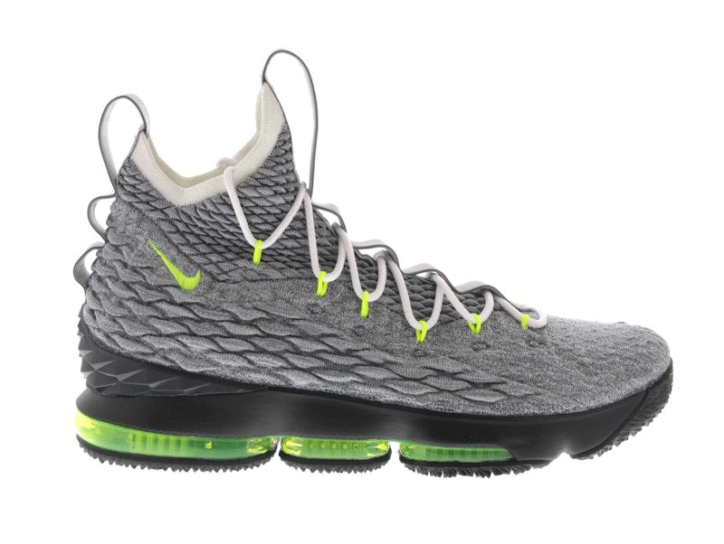 Nike LeBron 15 Air Max 95