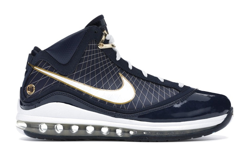 Nike LeBron 7 University of Akron