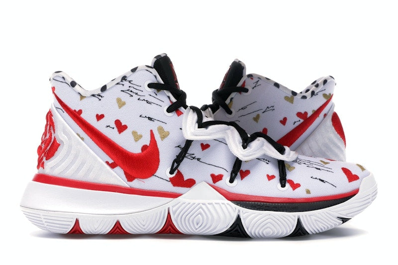 Nike Kyrie 5 Sneaker Room Mom White