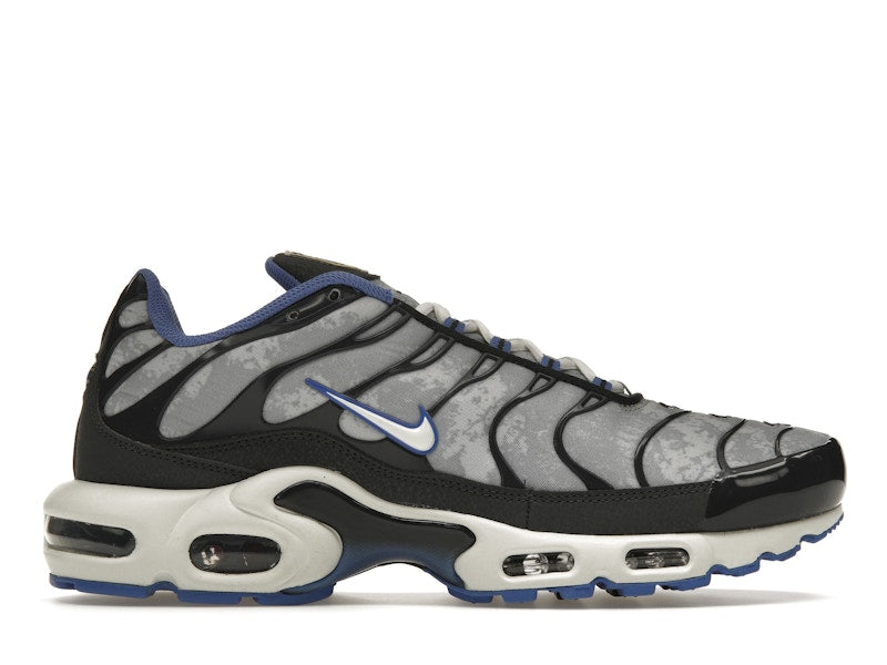 Nike Air Max Plus Social F.C.