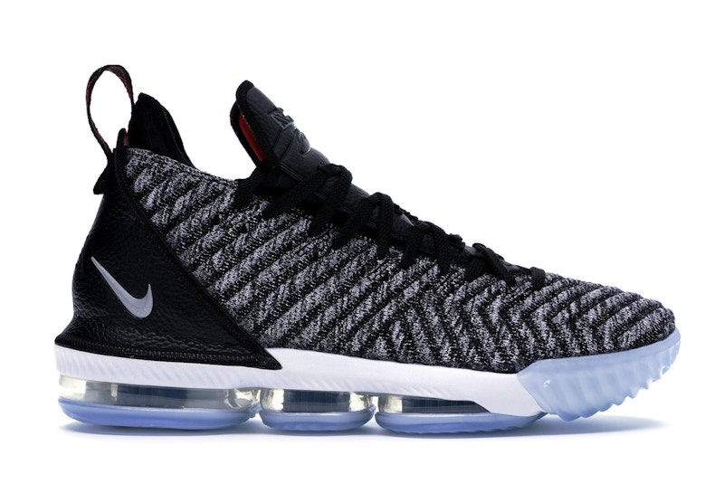 Nike LeBron 16 Oreo